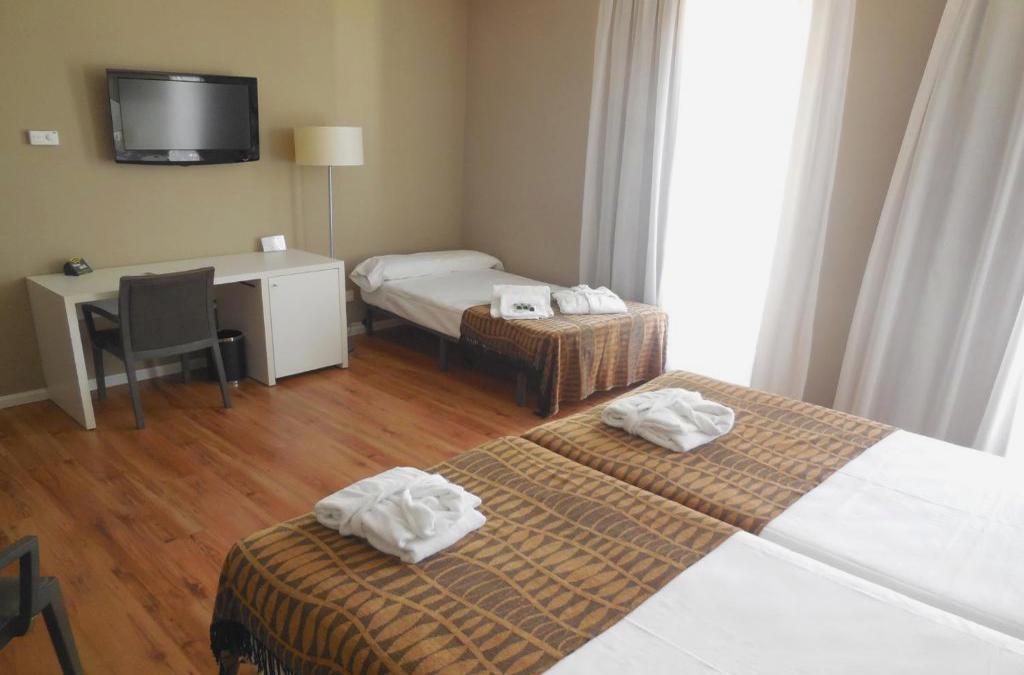 ¡Tu momento de desconexión! Balneario Alhama de Aragón con piscina termal incluida - Hotel Balneario Alhama de Aragón