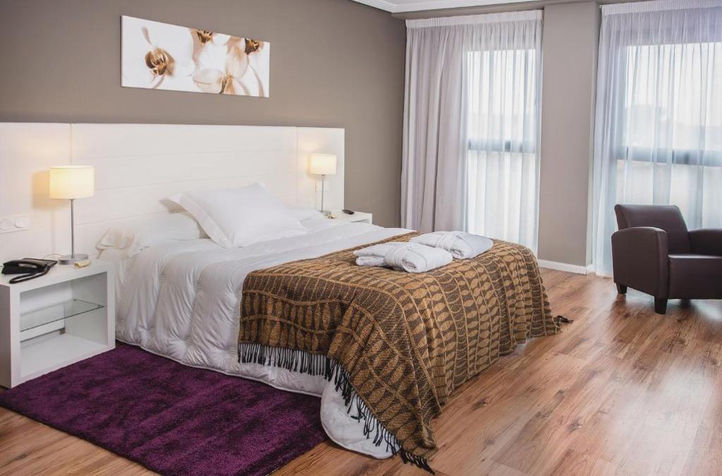 ¡Tu momento de desconexión! Balneario Alhama de Aragón con piscina termal incluida - Hotel Balneario Alhama de Aragón