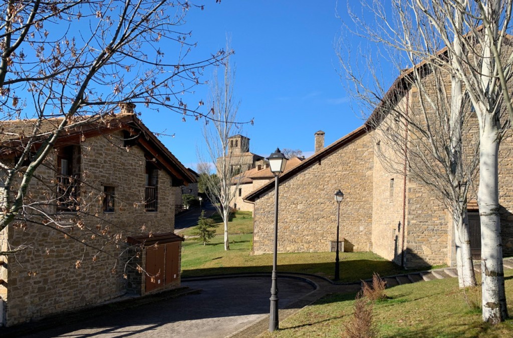 Jaca a tus pies: desconecta en pleno Pirineo aragonés