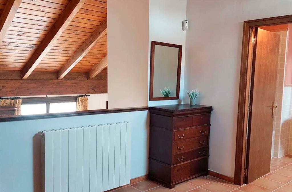Jaca a tus pies: desconecta en pleno Pirineo aragonés - Apartamentos Jaca Mirador de Badaguas 3000