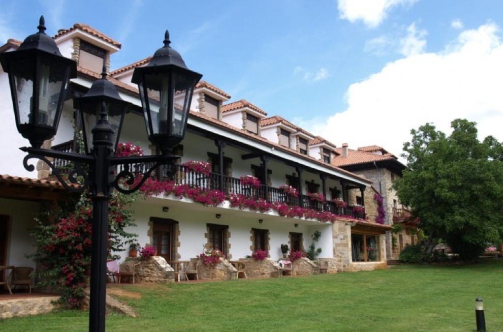 Cantabria con entrada al Parque de Cabárceno