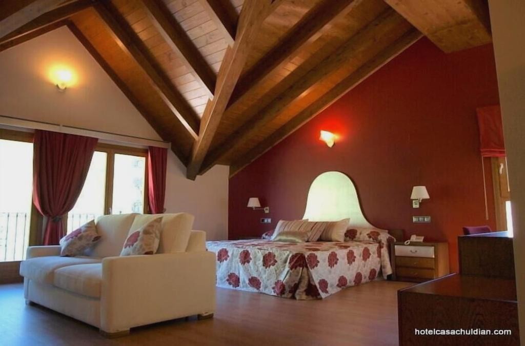 ¡Hotel 3* con encanto en el valle de Benasque! - Hotel Casa Chuldian