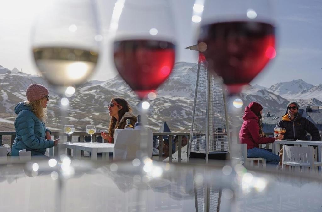 Disfruta del descanso que mereces en un hotel 4* en el Pirineo Aragonés - SNÖ Aragón Hills