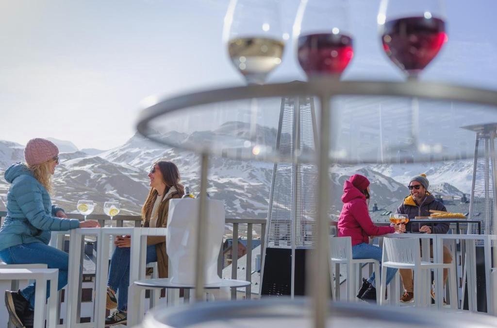 Disfruta del descanso que mereces en un hotel 4* en el Pirineo Aragonés - SNÖ Aragón Hills
