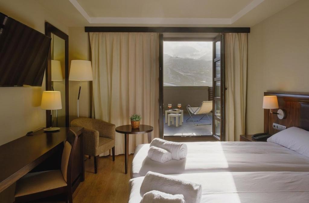 Disfruta del descanso que mereces en un hotel 4* en el Pirineo Aragonés - SNÖ Aragón Hills