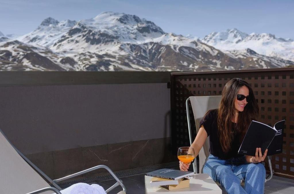 Disfruta del descanso que mereces en un hotel 4* en el Pirineo Aragonés - SNÖ Aragón Hills