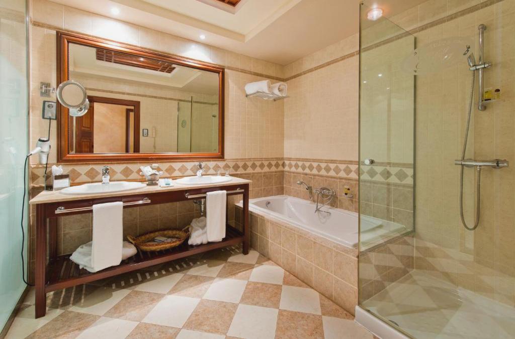 Lujo en Fuerteventura con Media Pensión ¡Adults Only! - Elba Palace Golf Boutique Hotel - Adults Only