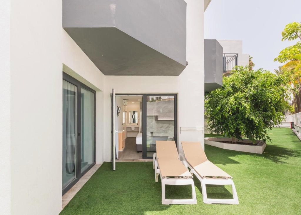 Disfruta de Playa de las Americas (Tenerife,Canarias) - BARRANCO Chic! Apartments