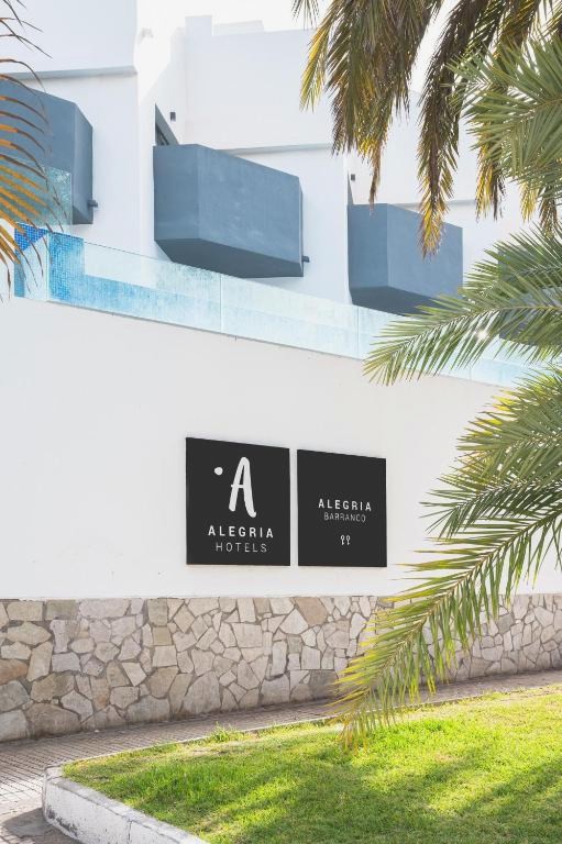 Disfruta de Playa de las Americas (Tenerife,Canarias)