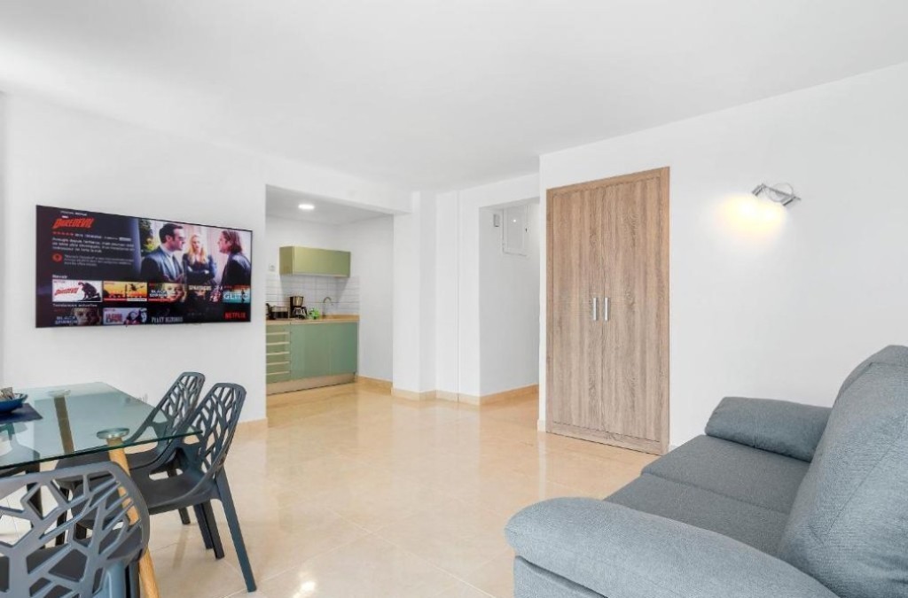 Tenerife at your own pace: wake up in front of the sea in Puerto de la Cruz