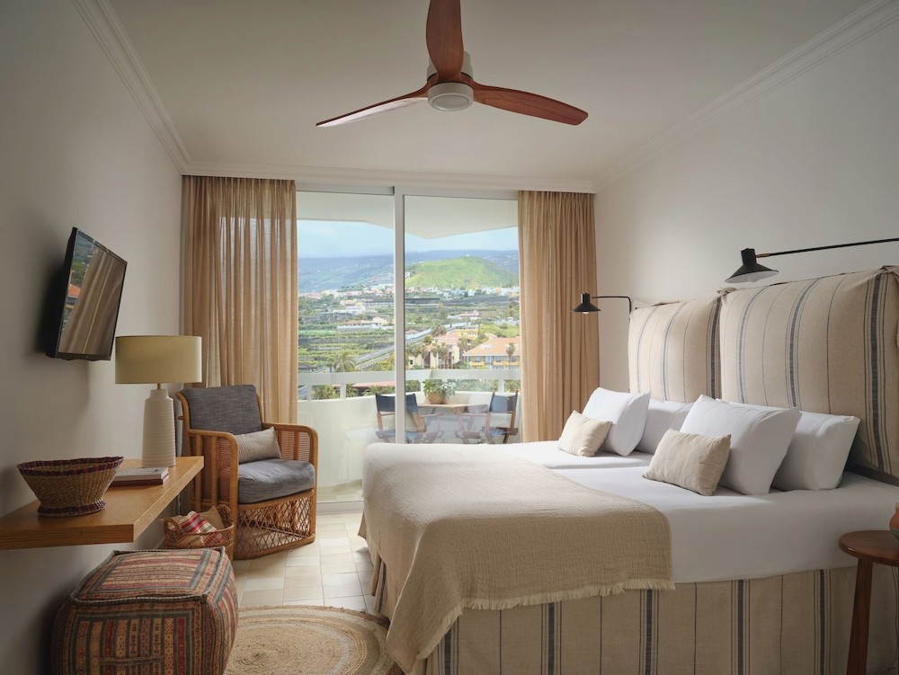 Descubre Puerto de La Cruz en hotel 4* (Tenerife, Canarias)