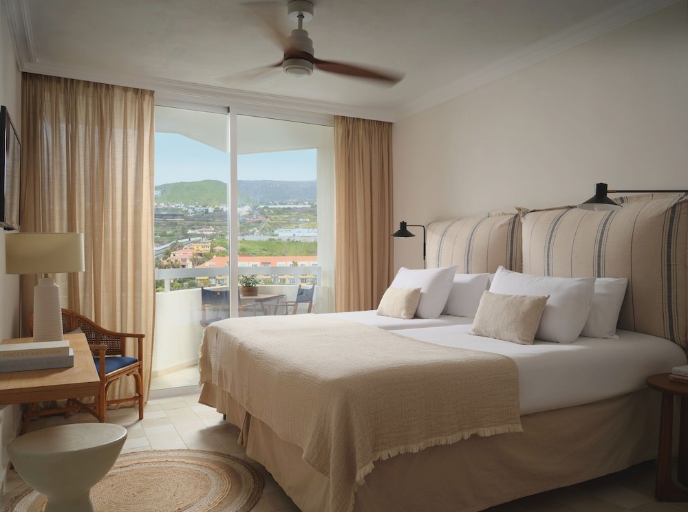 Descubre Puerto de La Cruz en hotel 4* (Tenerife, Canarias)