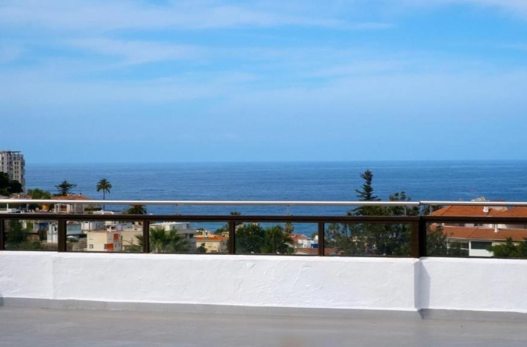 Explora Tenerife con vuelos y hotel en Puerto de la Cruz