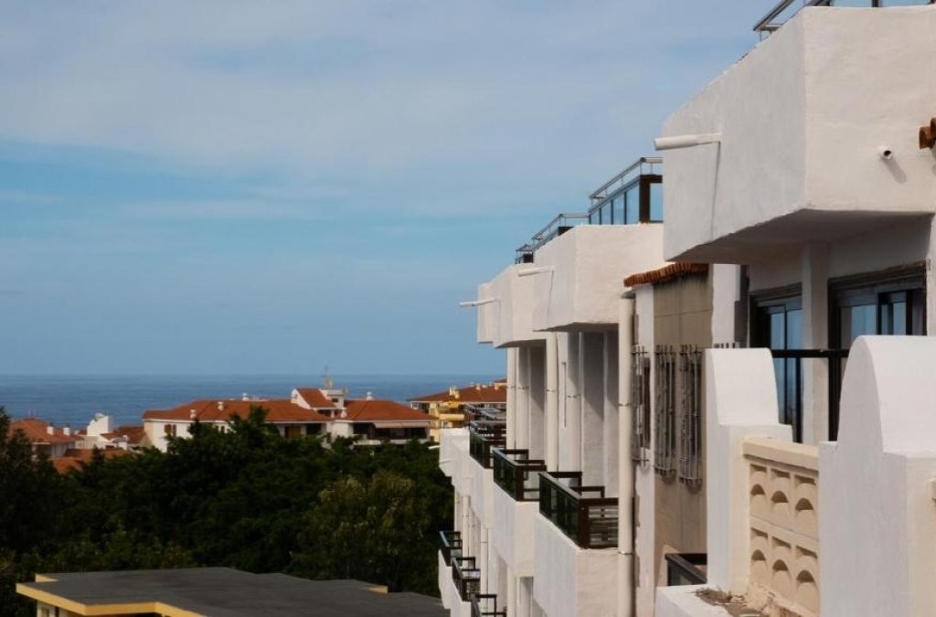 Explora Tenerife con vuelos y hotel en Puerto de la Cruz
