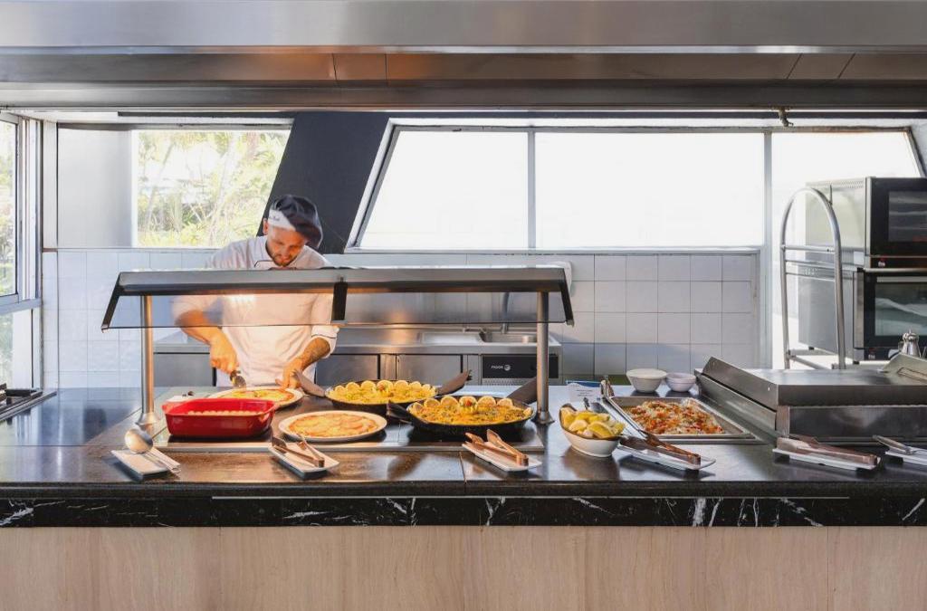 ¡Tenerife con vuelos en Pensión Completa! - Hotel Catalonia Las Vegas - Adults Only
