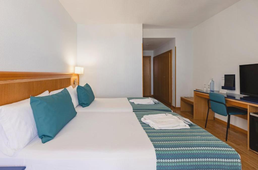 ¡Tenerife con vuelos en Pensión Completa! - Hotel Catalonia Las Vegas - Adults Only