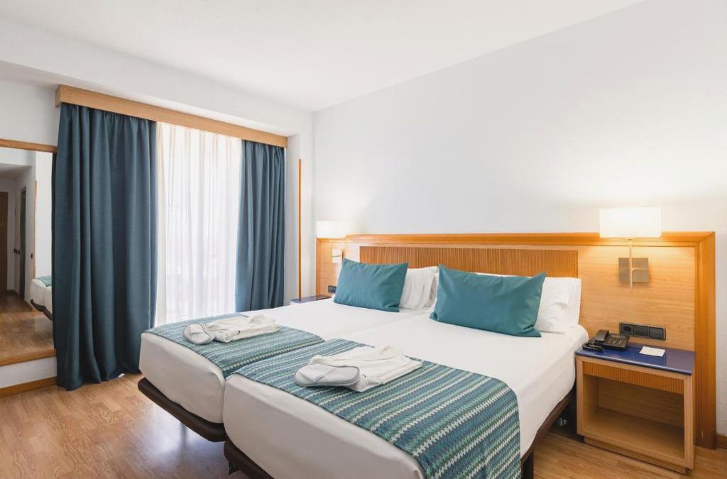 ¡Tenerife con vuelos en Pensión Completa! - Hotel Catalonia Las Vegas - Adults Only
