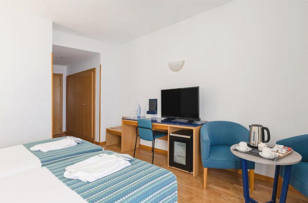 ¡Tenerife con vuelos en Pensión Completa! - Hotel Catalonia Las Vegas - Adults Only