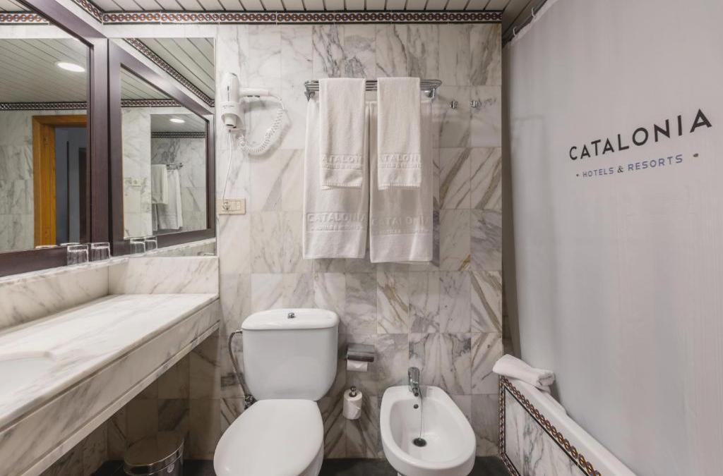 ¡Tenerife con vuelos en Pensión Completa! - Hotel Catalonia Las Vegas - Adults Only