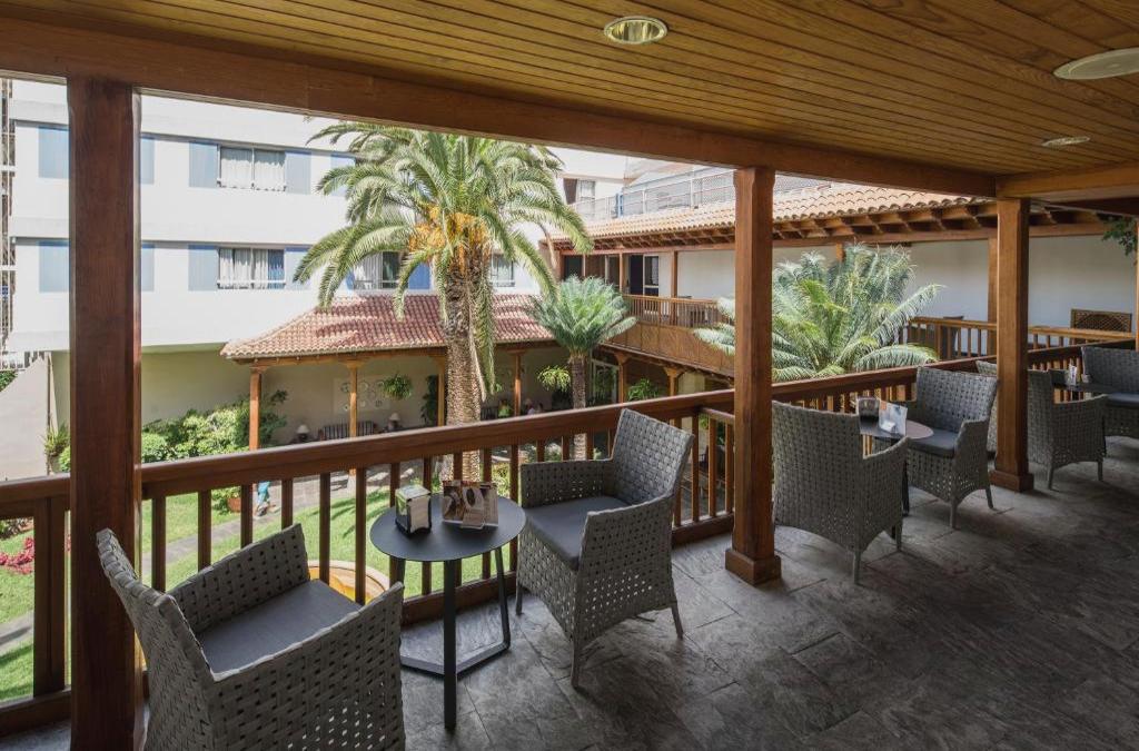¡Tenerife con vuelos en Pensión Completa!