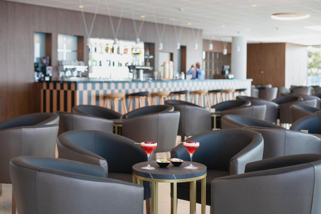 Tenerife te espera: alójate en hotel 5* con Media Pensión - Hotel Best Semiramis