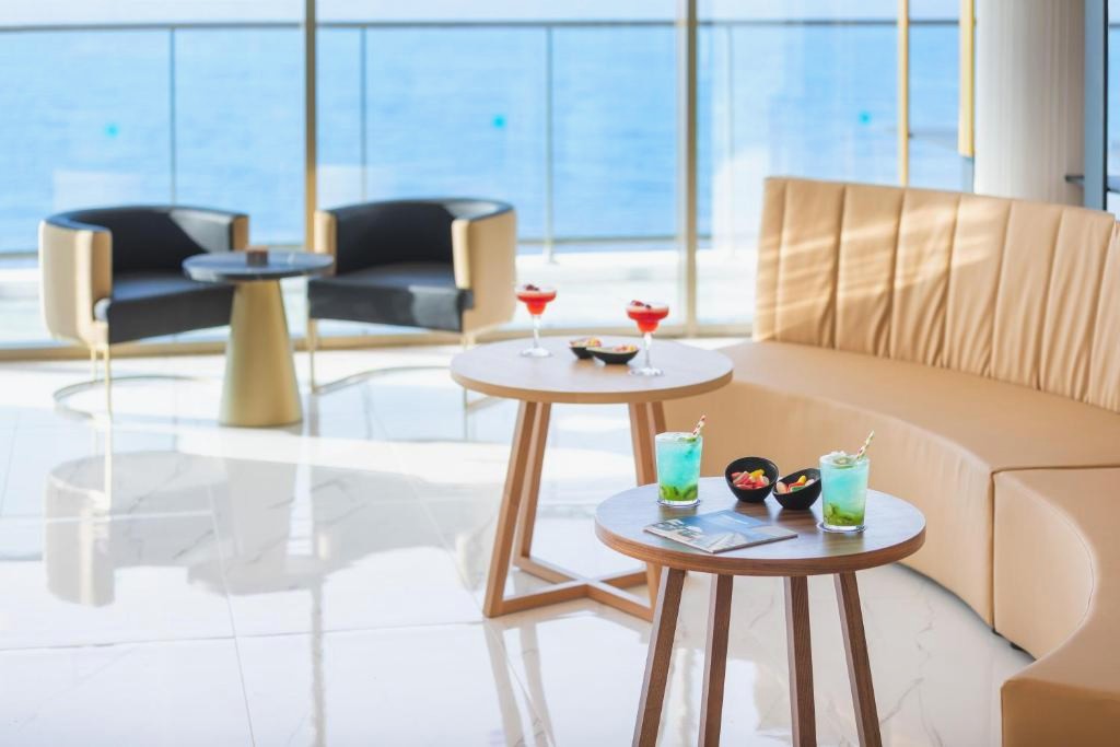 Tenerife te espera: alójate en hotel 5* con Media Pensión - Hotel Best Semiramis