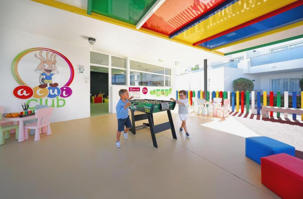 Disfruta de Lanzarato en un hotel 4* - SENTIDO Aequora Lanzarote Suites