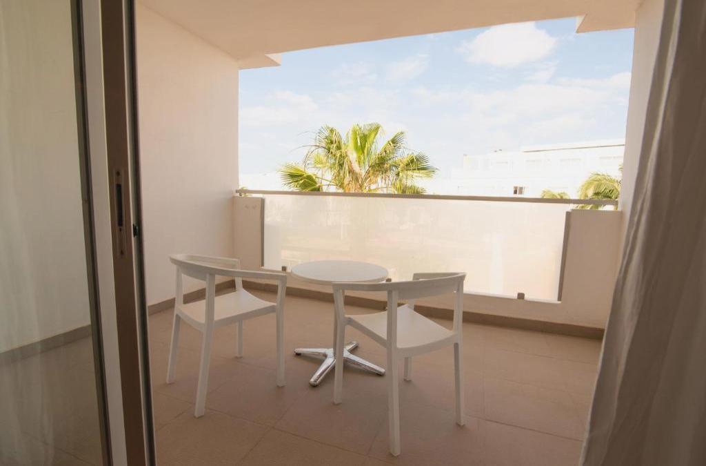 Disfruta de Lanzarato en un hotel 4* - SENTIDO Aequora Lanzarote Suites