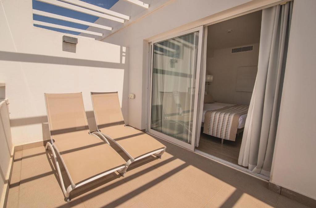 Disfruta de Lanzarato en un hotel 4* - SENTIDO Aequora Lanzarote Suites