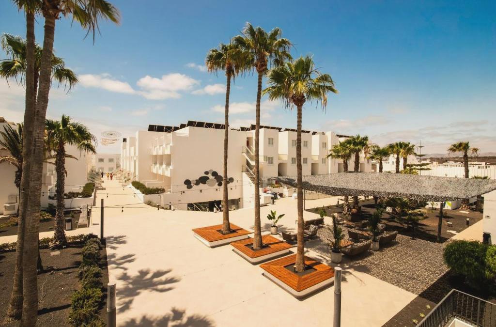 Disfruta de Lanzarato en un hotel 4* - SENTIDO Aequora Lanzarote Suites