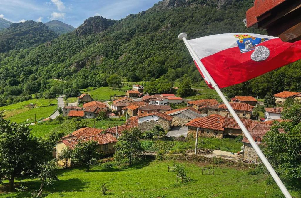 Experience the authentic Cantabria: tradition, relaxation and tasting included!