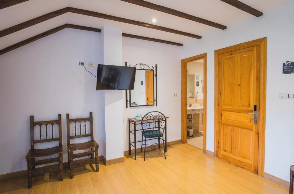 ¡Fin de Semana con Parque de Naturaleza Cabárceno! - Hotel Alda Puerto Calderón