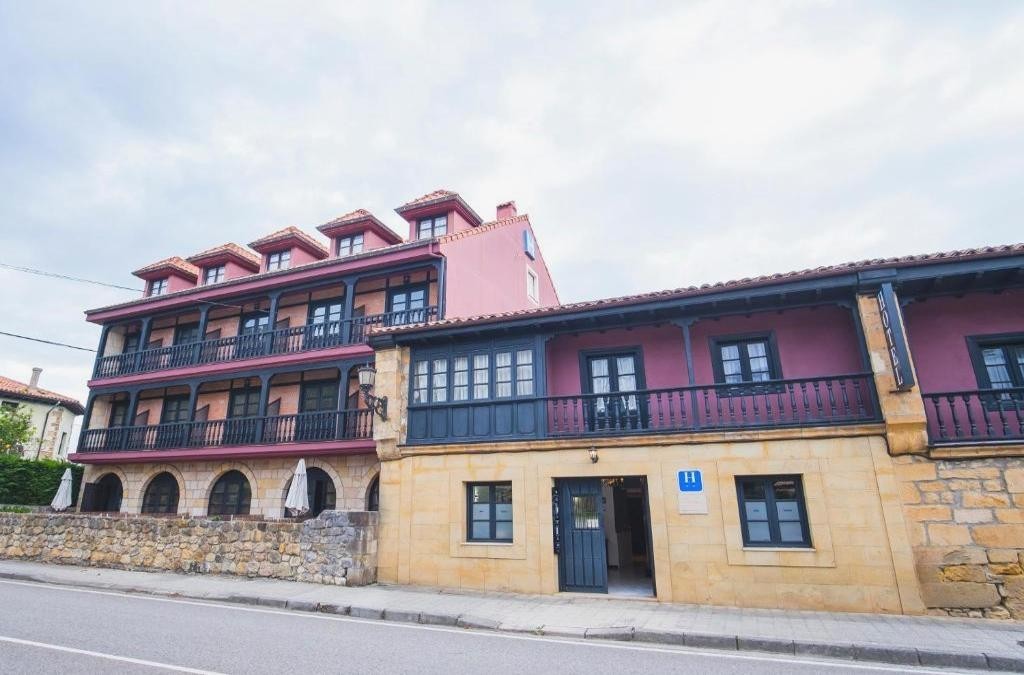 ¡Fin de Semana con Parque de Naturaleza Cabárceno! - Hotel Alda Puerto Calderón