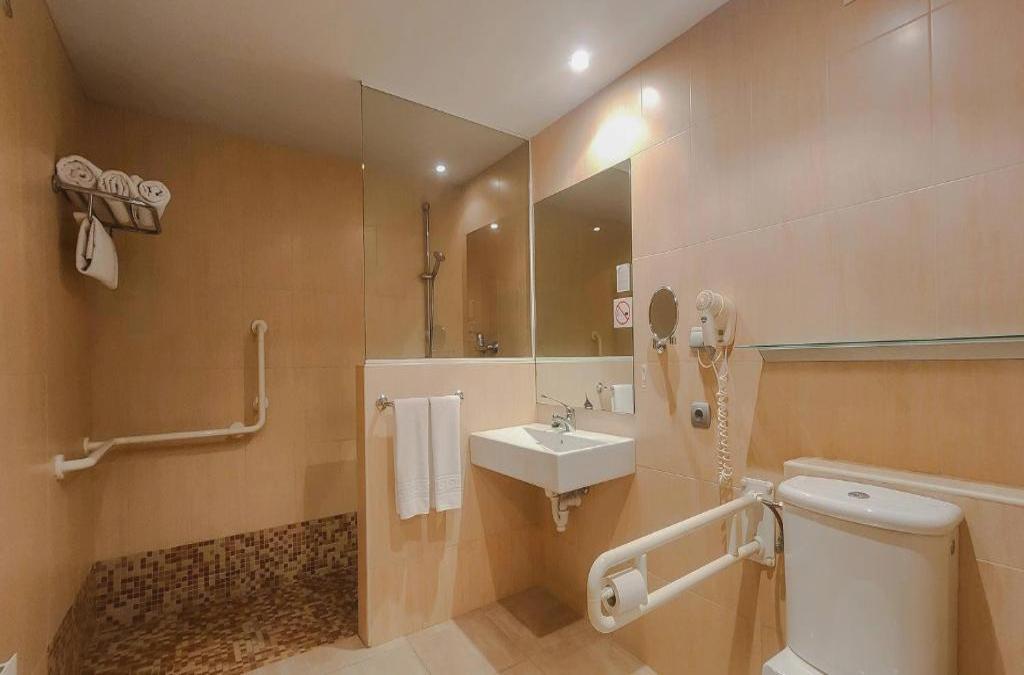 ¡Escápate al corazón de Santander! La joya de Cantabria - Hotel Faranda Alisas Santander, Ascend Hotel Collection