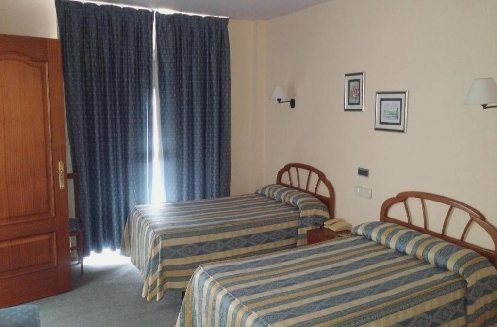 Desconecta de la rutina en Santillana del Mar - Hotel Zabala