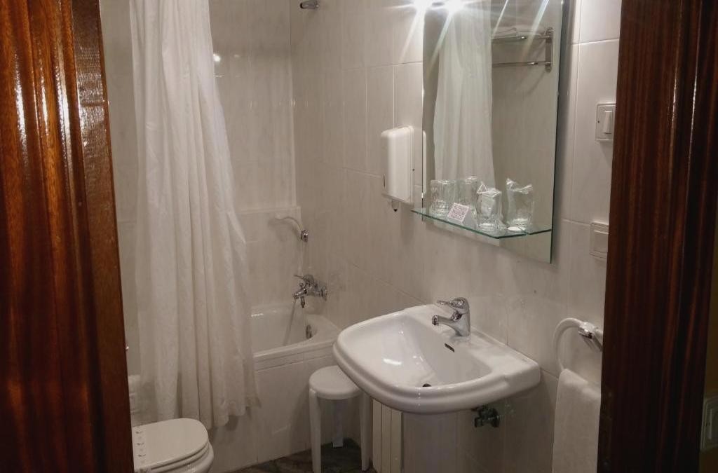 Desconecta de la rutina en Santillana del Mar - Hotel Zabala