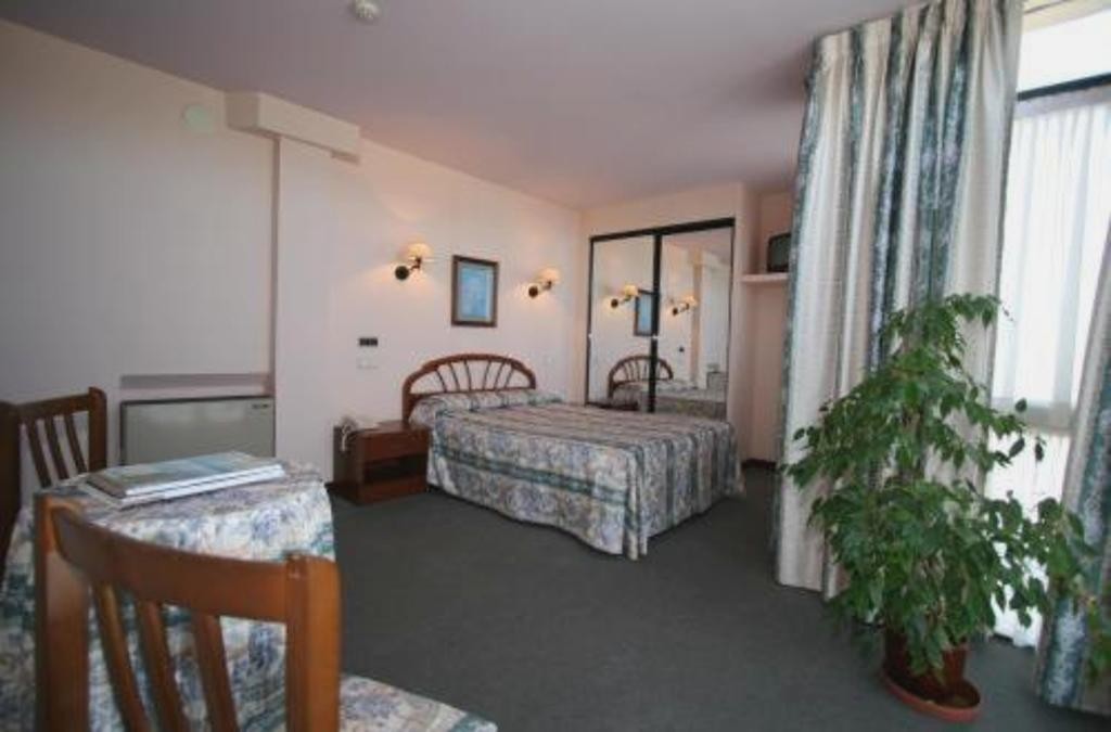 Desconecta de la rutina en Santillana del Mar - Hotel Zabala