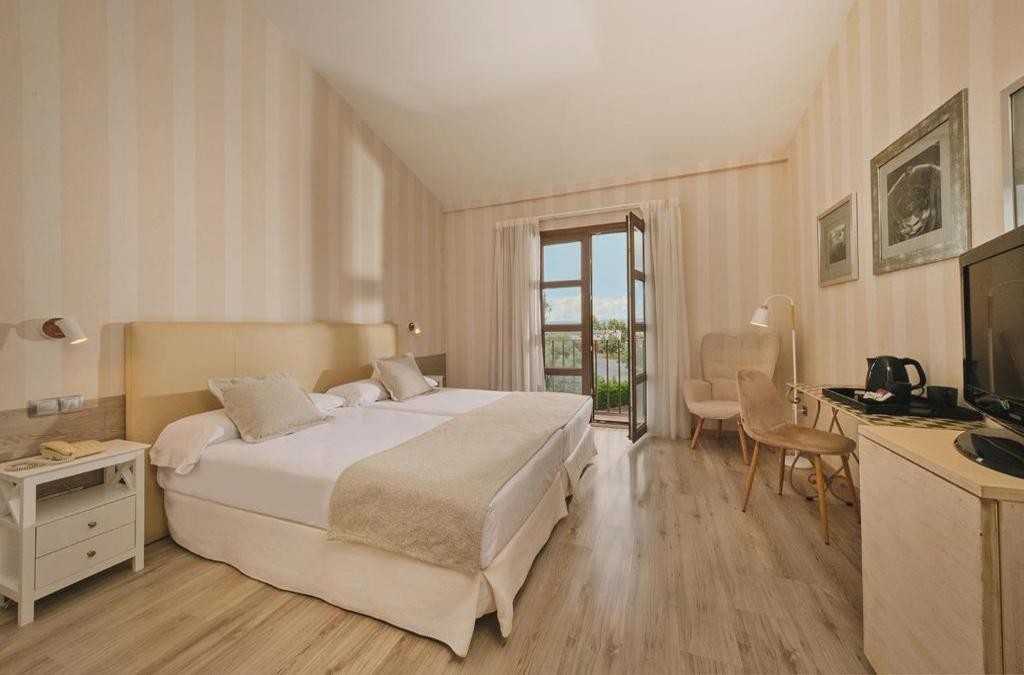Toledo a todo lujo: hotel 4* en un entorno único ¡Spa incluido! - Hotel Spa Villa Nazules