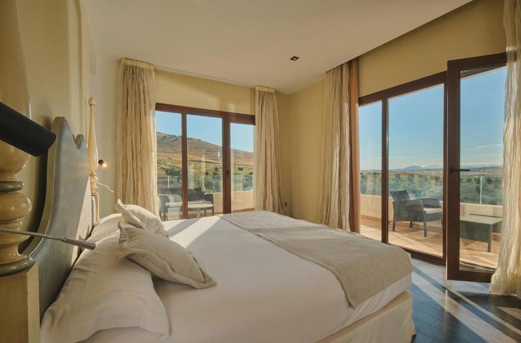 Toledo a todo lujo: hotel 4* en un entorno único ¡Spa incluido! - Hotel Spa Villa Nazules