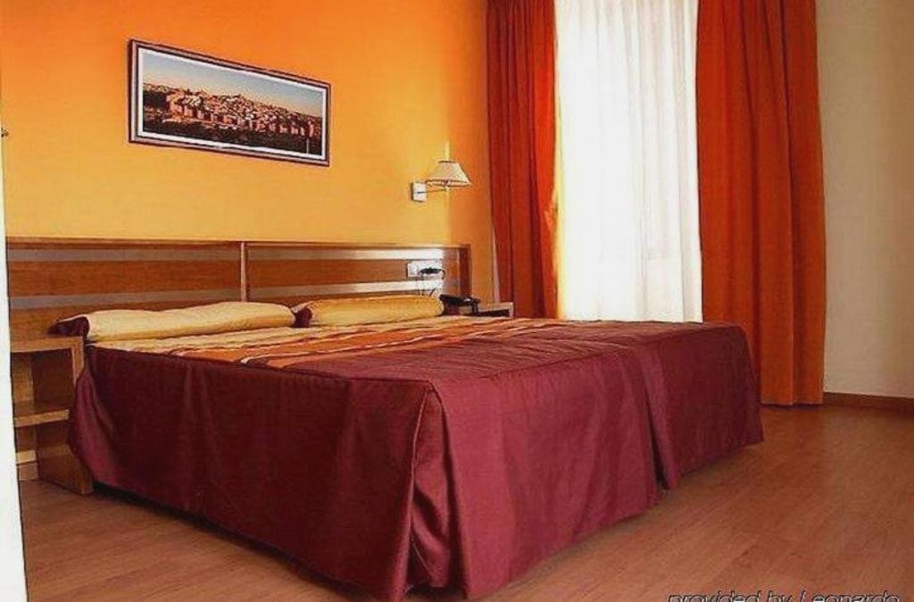 Desfrute de Ávila num hotel 3*