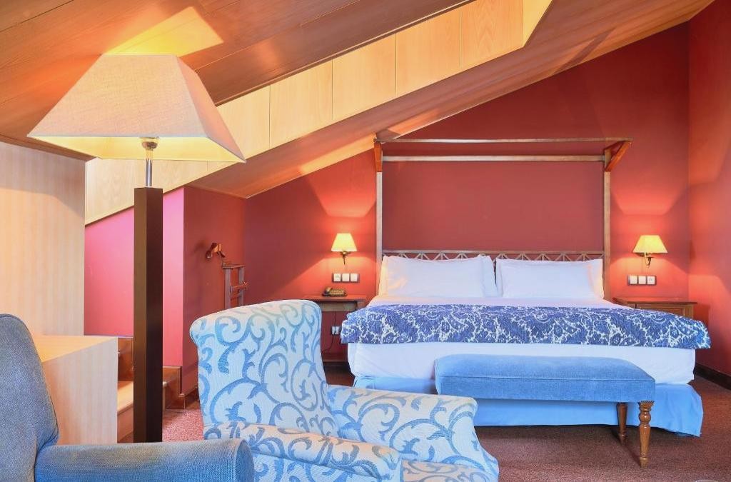 Ávila, un viaje al corazón de Castilla en hotel 4* - Hotel Ávila Golf