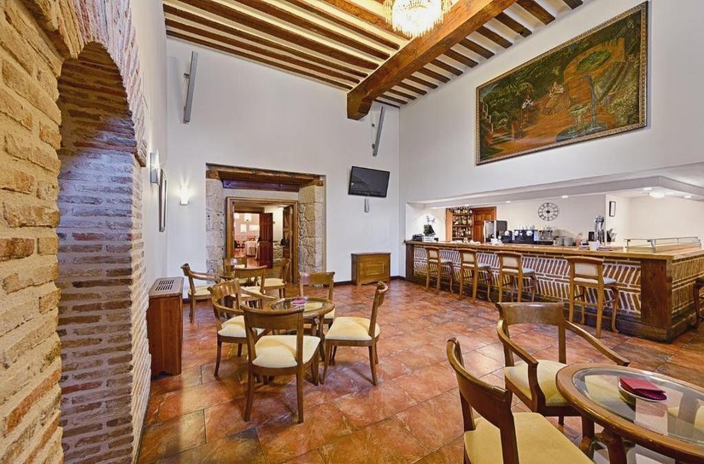 Relax entre viñedos: hotel 4* con spa en la Ribera del Duero