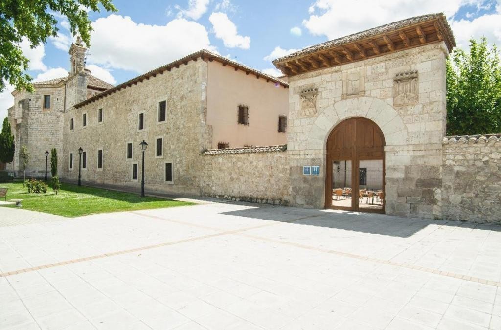 Relax entre viñedos: hotel 4* con spa en la Ribera del Duero