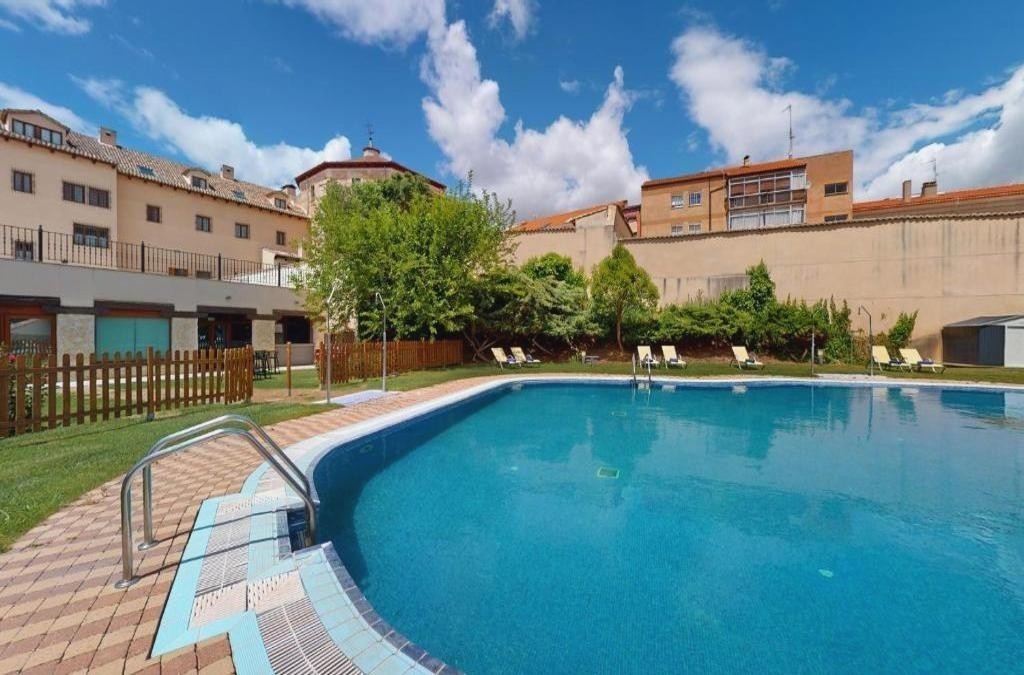 Relax entre viñedos: hotel 4* con spa en la Ribera del Duero
