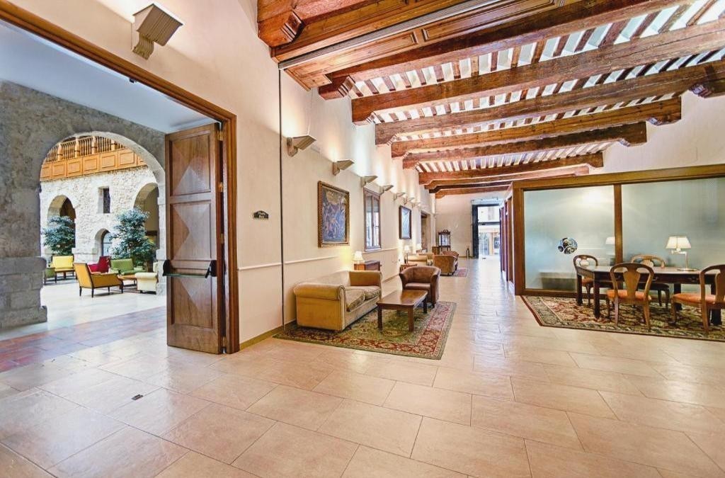 Relax entre viñedos: hotel 4* con spa en la Ribera del Duero