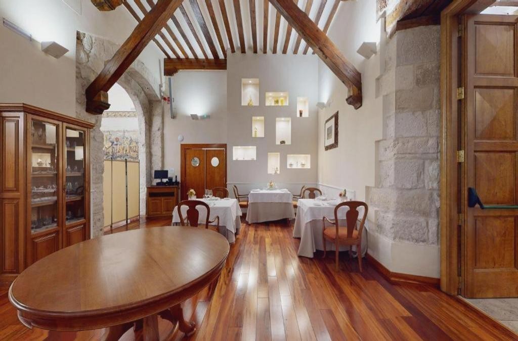 Relax entre viñedos: hotel 4* con spa en la Ribera del Duero - AZZ Peñafiel Las Claras Hotel & Spa