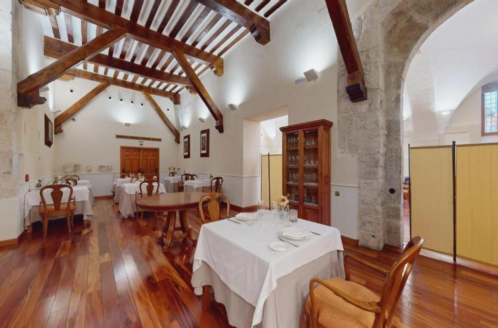 Relax entre viñedos: hotel 4* con spa en la Ribera del Duero - AZZ Peñafiel Las Claras Hotel & Spa