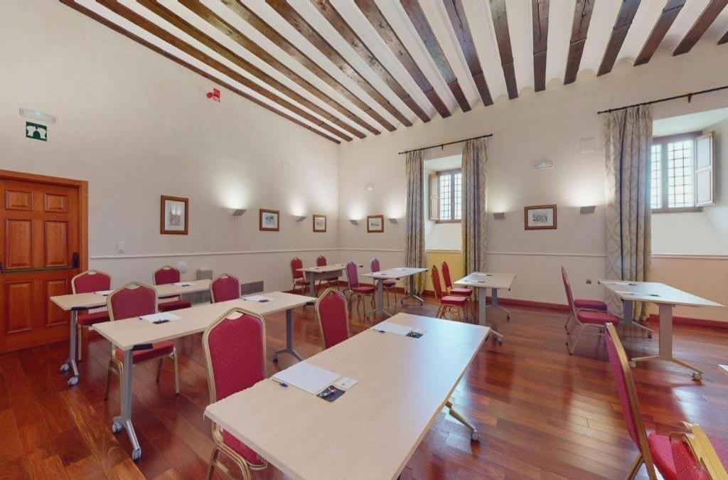 Relax entre viñedos: hotel 4* con spa en la Ribera del Duero - AZZ Peñafiel Las Claras Hotel & Spa