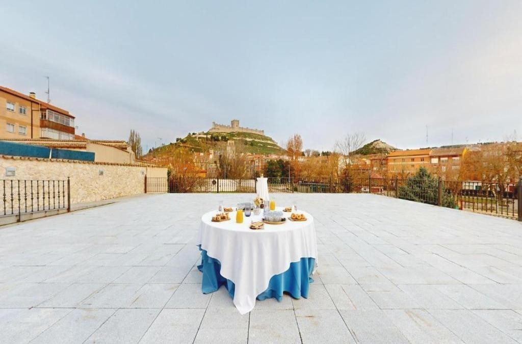 Relax entre viñedos: hotel 4* con spa en la Ribera del Duero - AZZ Peñafiel Las Claras Hotel & Spa