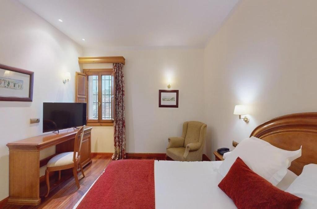 Relax entre viñedos: hotel 4* con spa en la Ribera del Duero - AZZ Peñafiel Las Claras Hotel & Spa